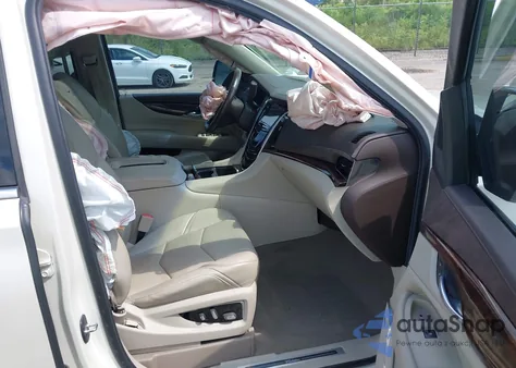 2015 Cadillac Escalade Premium z USA, uszkodzony, nr VIN 1GYS4NKJ3FR511782